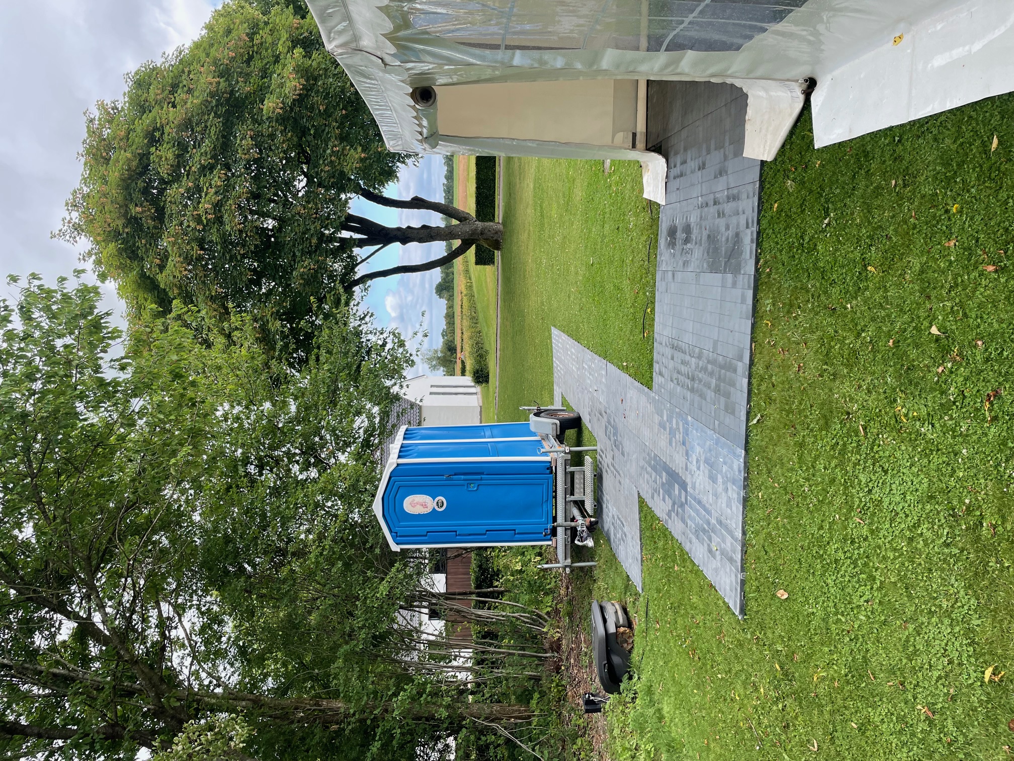 E. Dobbelt toilettrailer m. Tank 11 thumbnail 1