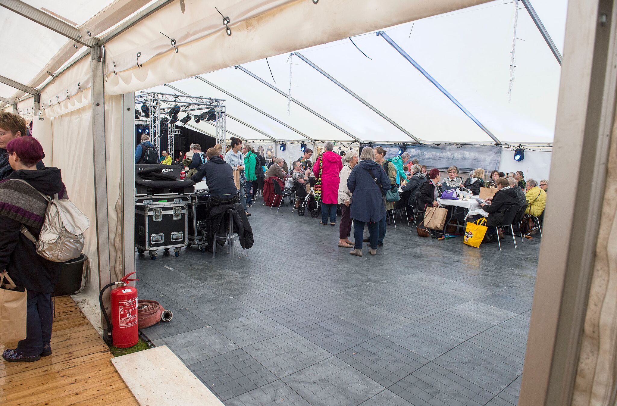 G. Plast gulv marmorlook hjælp til læg pr 2 thumbnail 2