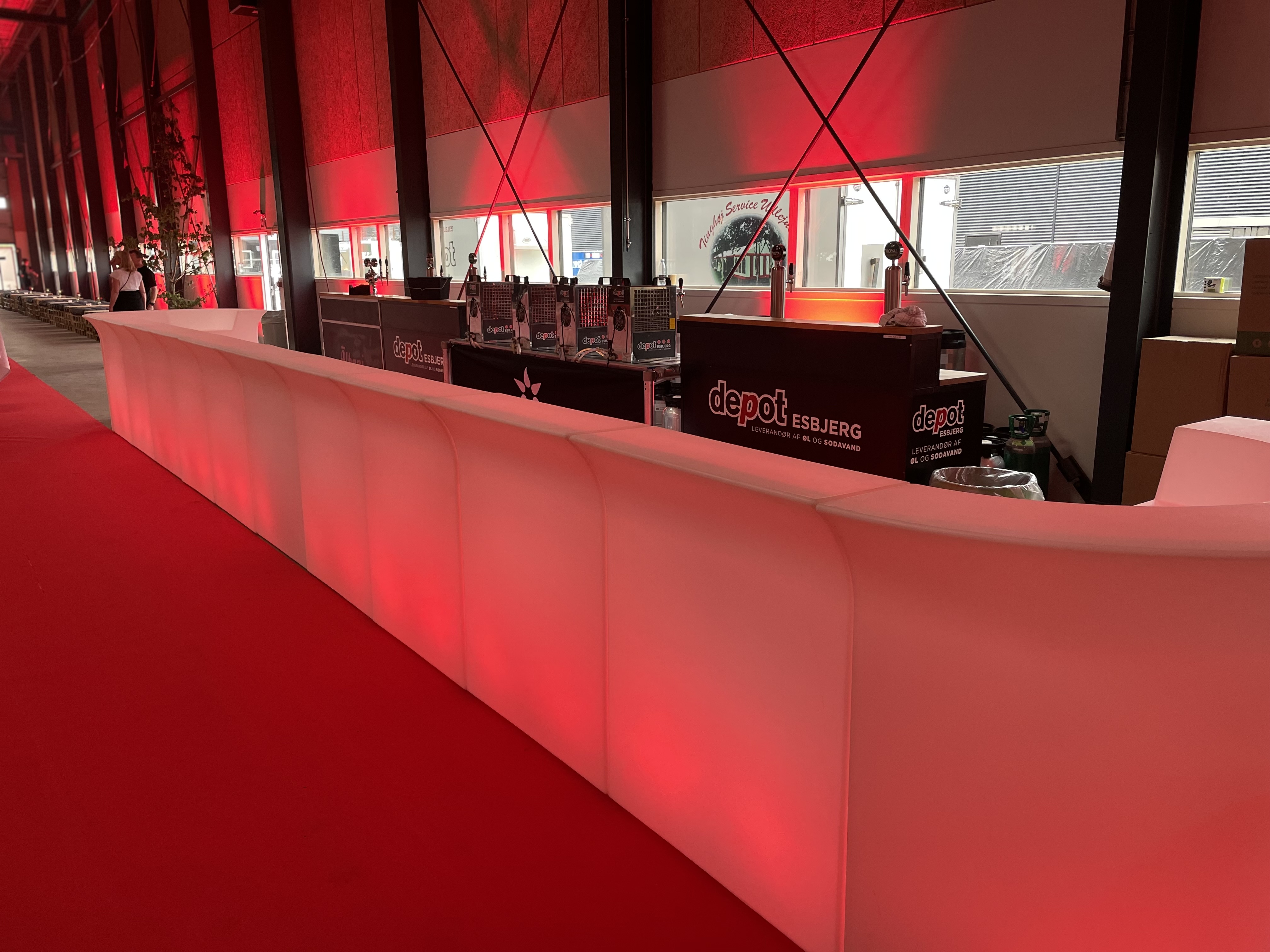 Barmodul hjørne m. lys  0,82 m thumbnail 2