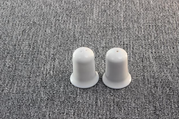 Salt og peber porcelæn m/indhold thumbnail 0