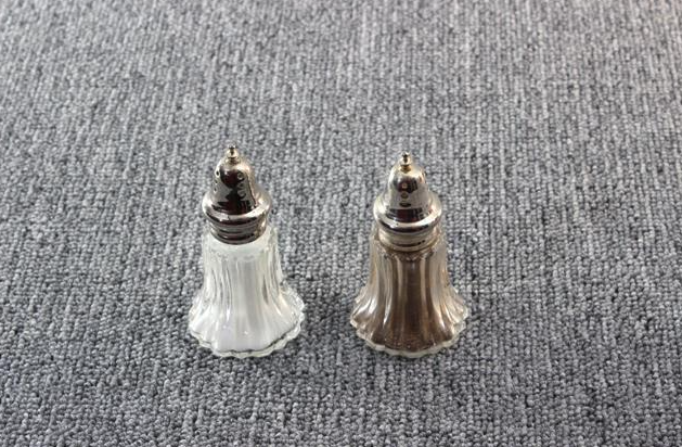Salt og peber m. sølvlåg m/indhold thumbnail 0