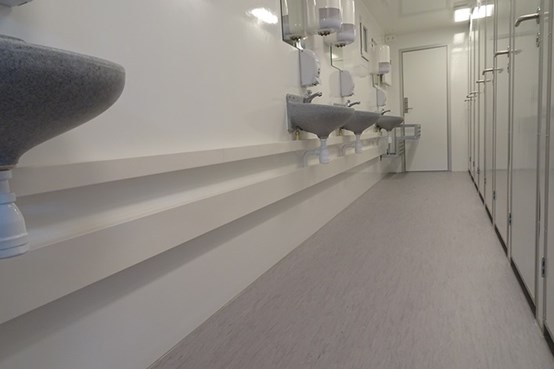 D. Toiletvogn 6 toiletter til afløb thumbnail 2