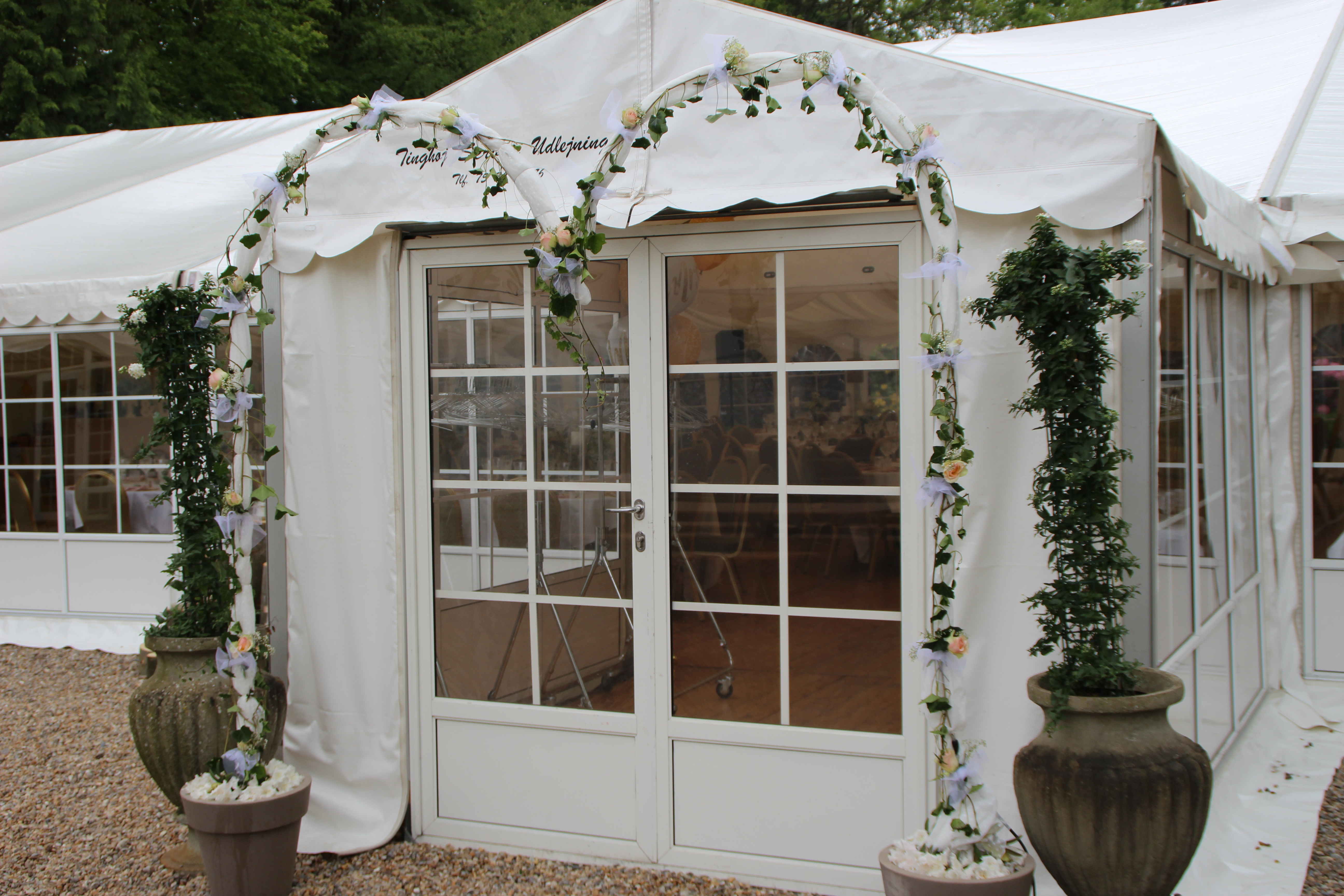 E. Indgangs dør til telt thumbnail 2